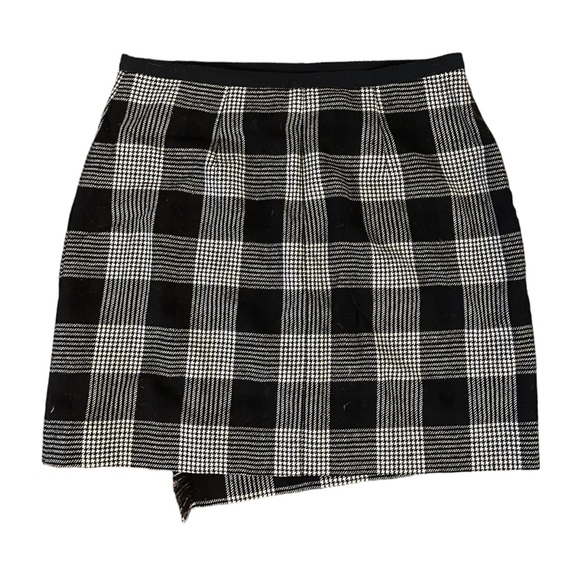 Madewell | Black and white plaid wrap mini skirt - Picture 3 of 9